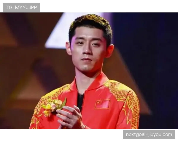 张继科上场拿金牌那气场,一下场就成了随手买菜的大哥,这反差太逗